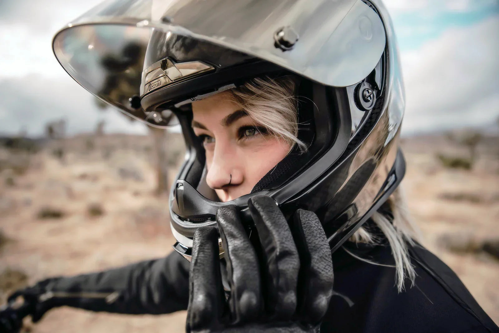 ICON Pursuit Classic- Gloves