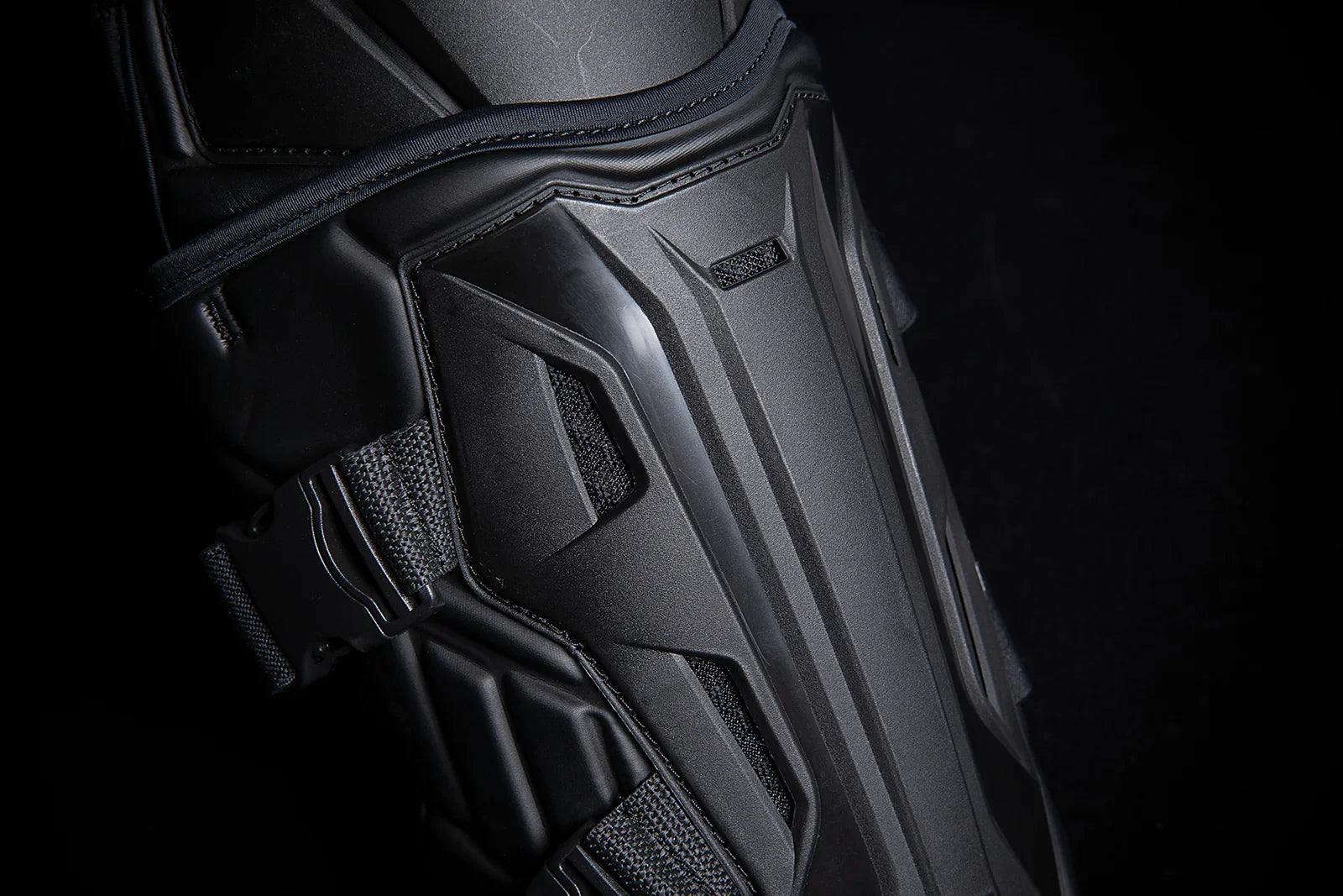 ICON Field Armor 3- Knees
